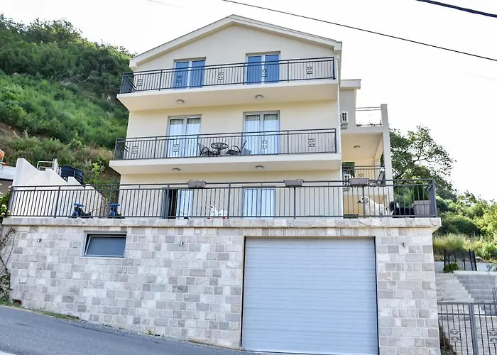 Apartments Sisevic